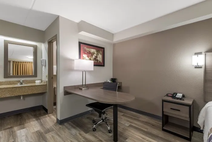 Red Roof Inn Hickory 4