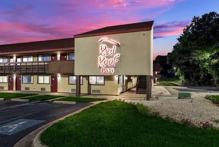 Red Roof Inn Hickory 4