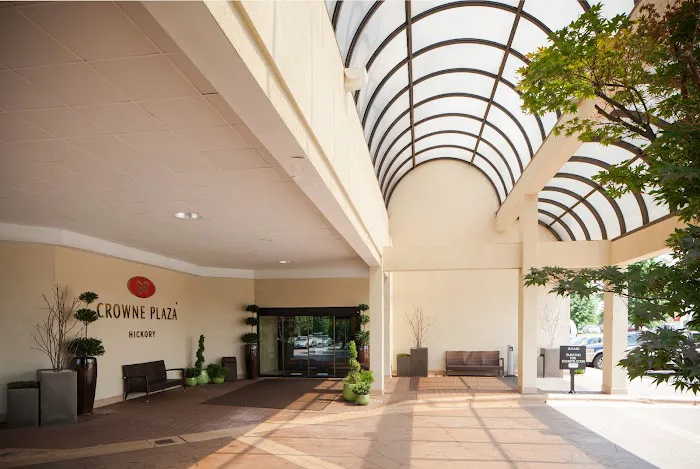 Crowne Plaza Hickory by IHG 4