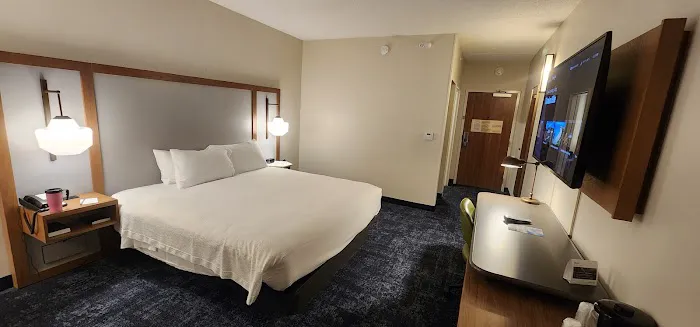 Fairfield Inn & Suites Hickory 4
