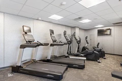 Fairfield Inn & Suites Hickory 4