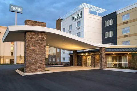 Fairfield Inn & Suites Hickory 4