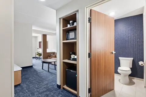 Fairfield Inn & Suites Hickory 4