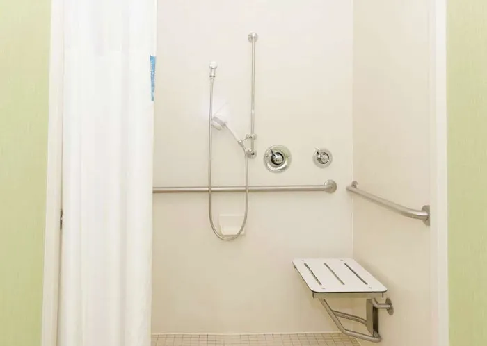 Hampton Inn Hickory 4