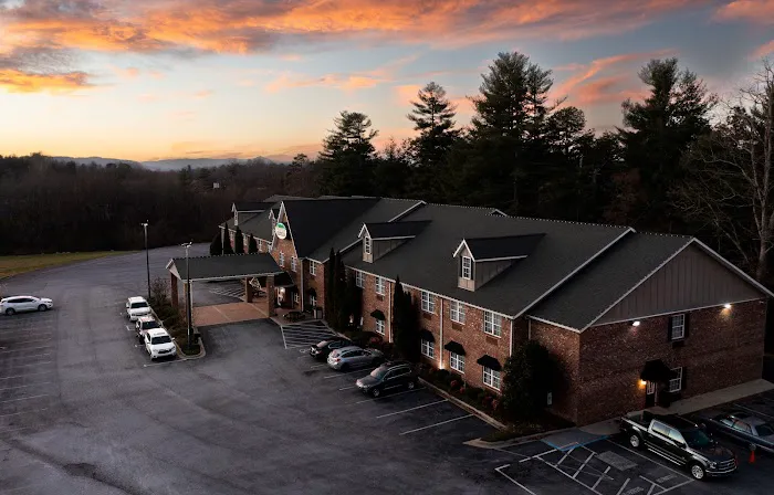 Mountain Inn & Suites Flat Rock 4