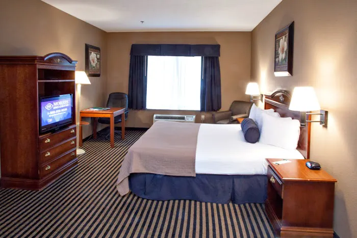 Mountain Inn & Suites Flat Rock 4