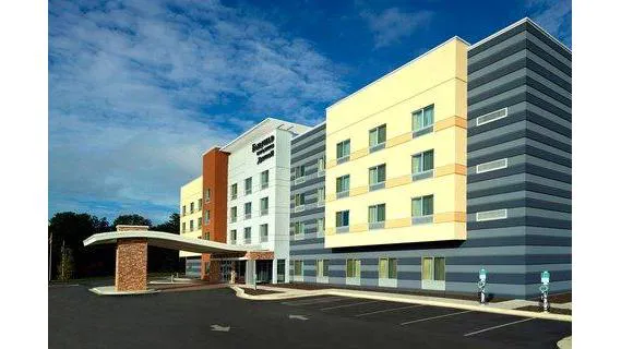 Fairfield Inn & Suites Hendersonville Flat Rock 4