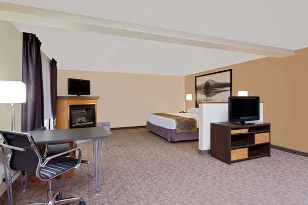 Super 8 by Wyndham Lebanon 4