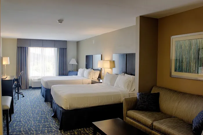 Holiday Inn Express & Suites Lebanon by IHG 4