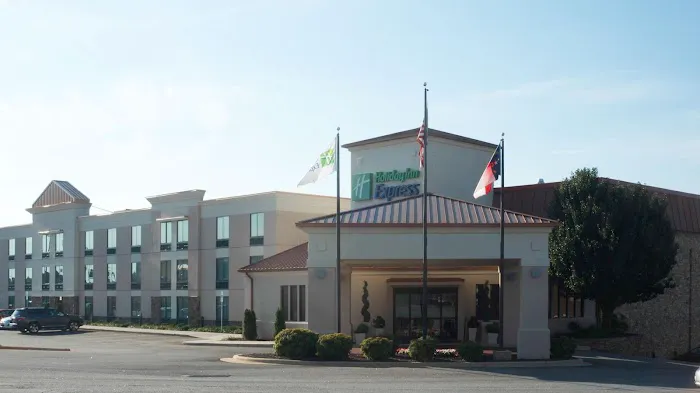 Holiday Inn Express Hickory-Hickory Mart by IHG 4