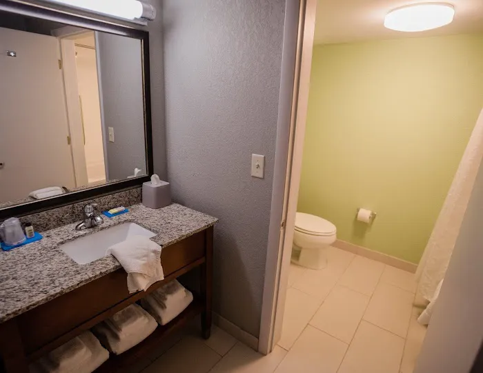 Holiday Inn Express Hickory-Hickory Mart by IHG 4