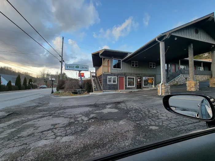 The Inn at Shady Lawn 4