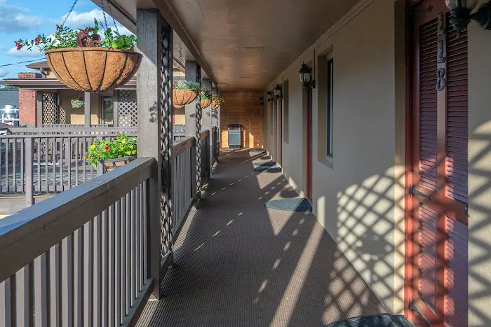 The Ridgeway Inn 4