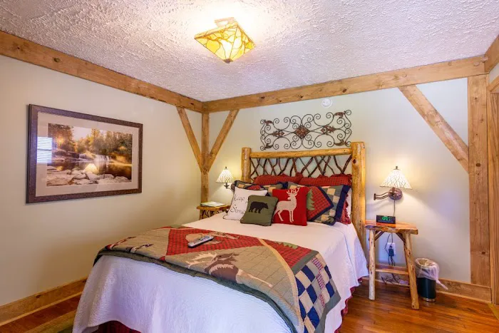 Hemlock Inn 