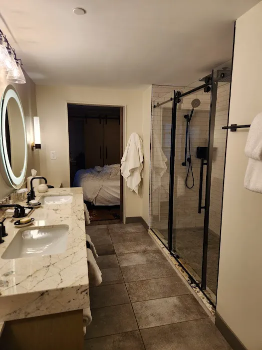 The Embers Hotel 4
