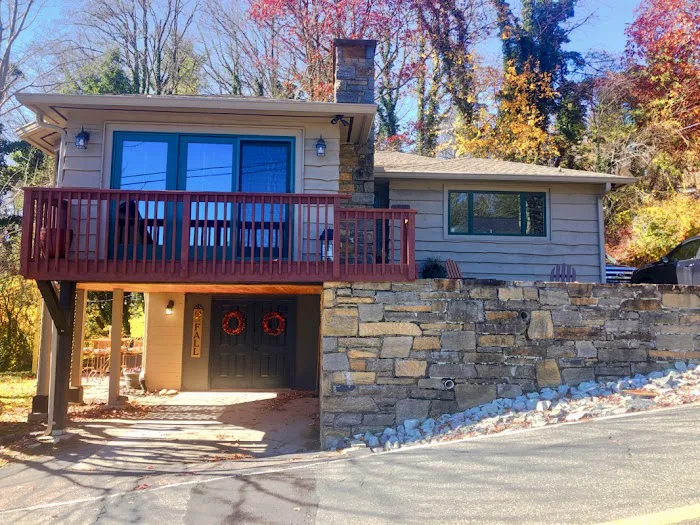 Blowing Rock Hill House 4