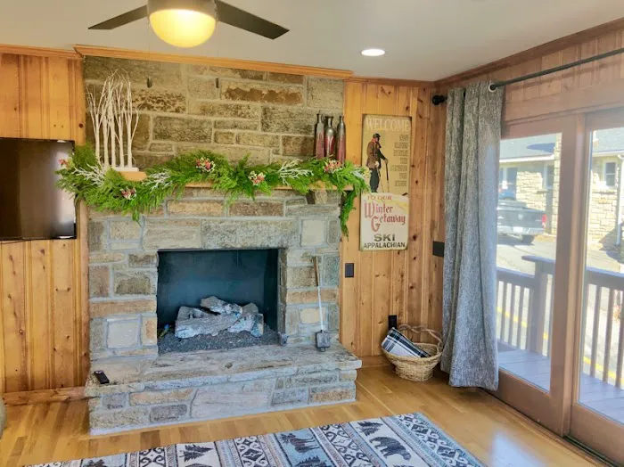 Blowing Rock Hill House 4