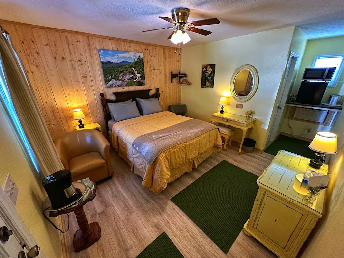 Alpine Village Inn 4