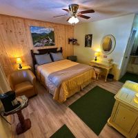 Alpine Village Inn ico