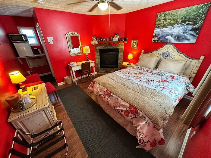 Alpine Village Inn 4