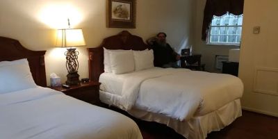 Hillwinds Inn