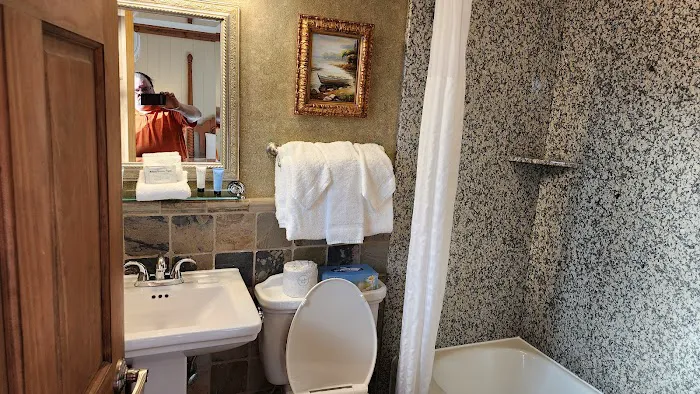 Village Inn of Blowing Rock 4