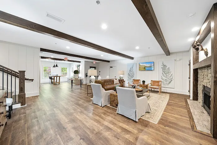 The Blowing Rock Manor 4