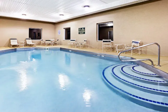 Holiday Inn Express & Suites Pikeville by IHG 4
