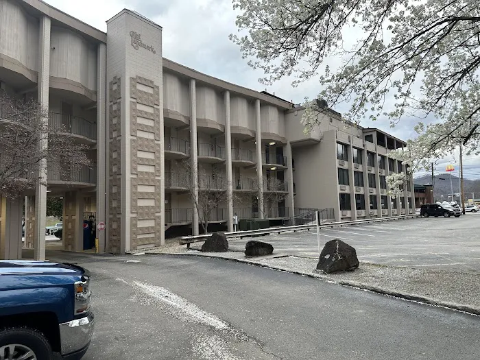 The Landmark Hotel 4