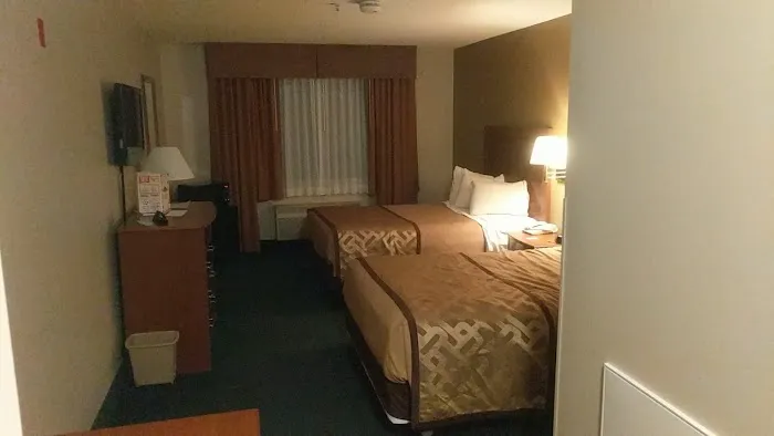 Brookshire Inn & Suites 4