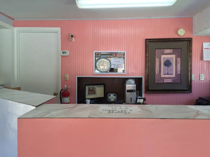 Daniel Boone Motor Inn 4