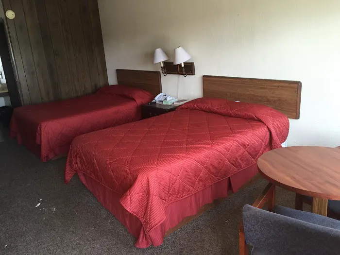 Daniel Boone Motor Inn 4