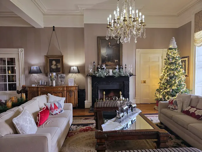 The Martha Washington Inn & Spa 4