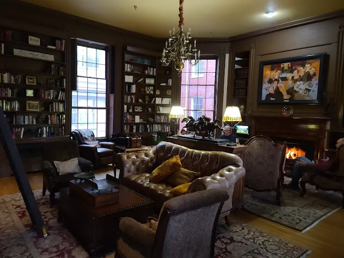 The Martha Washington Inn & Spa 4