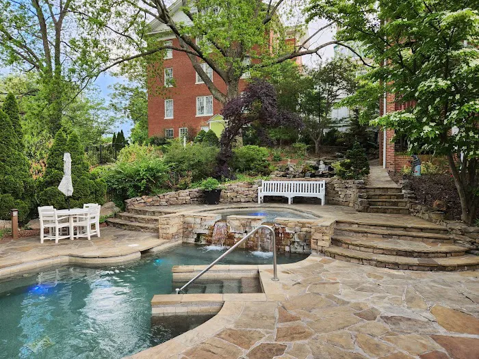 The Martha Washington Inn & Spa 4