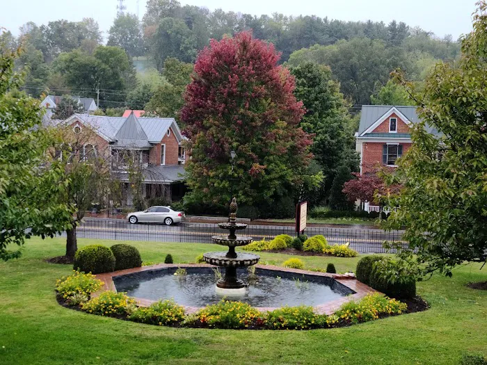 The Martha Washington Inn & Spa 4