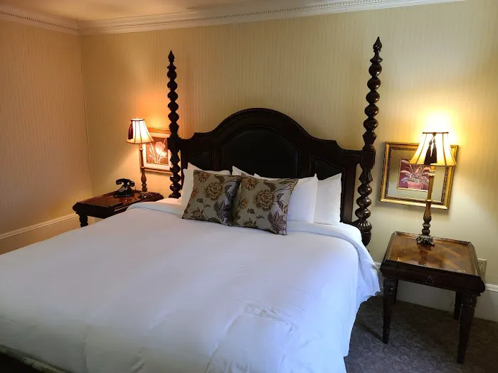 The Martha Washington Inn & Spa 4