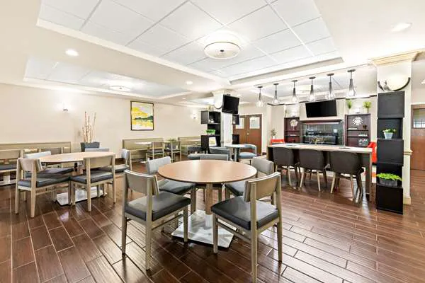 Comfort Suites Abingdon I-81 4