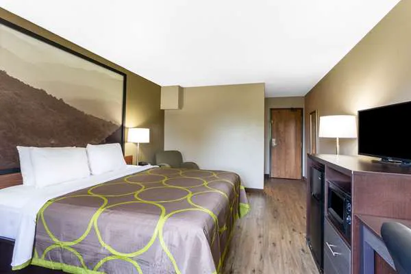 Super 8 by Wyndham Abingdon VA 4