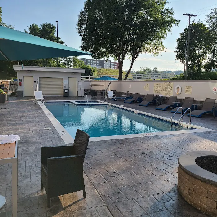 Hampton Inn Abingdon 4