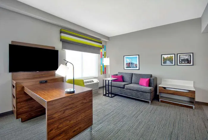 Hampton Inn Abingdon 4