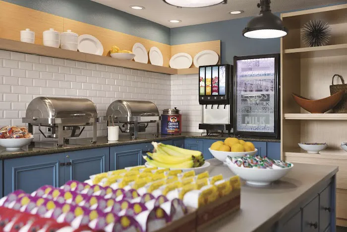 Country Inn & Suites by Radisson, Abingdon, VA 4