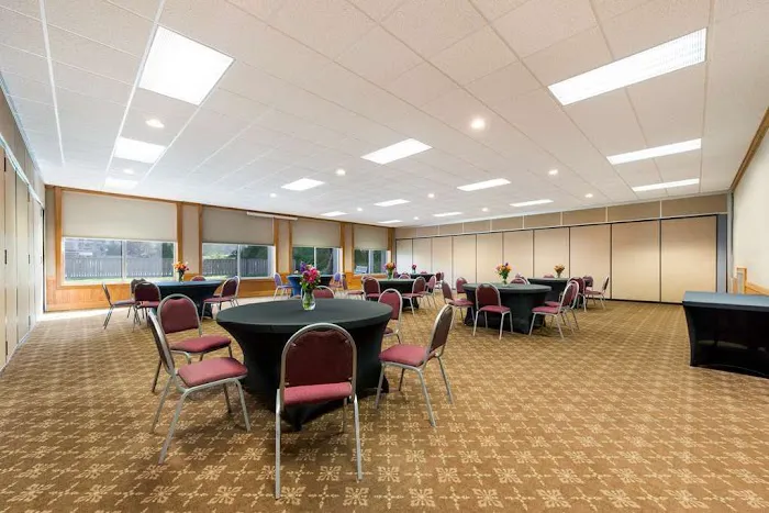 Best Western Mountain Lodge at Banner Elk 4