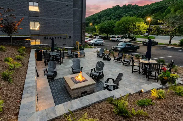 Graystone Lodge, Ascend Hotel Collection 4