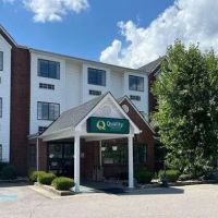 Quality Inn & Suites Prestonsburg next to Mountain Arts Center ico