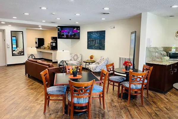 Quality Inn & Suites Prestonsburg next to Mountain Arts Center 4