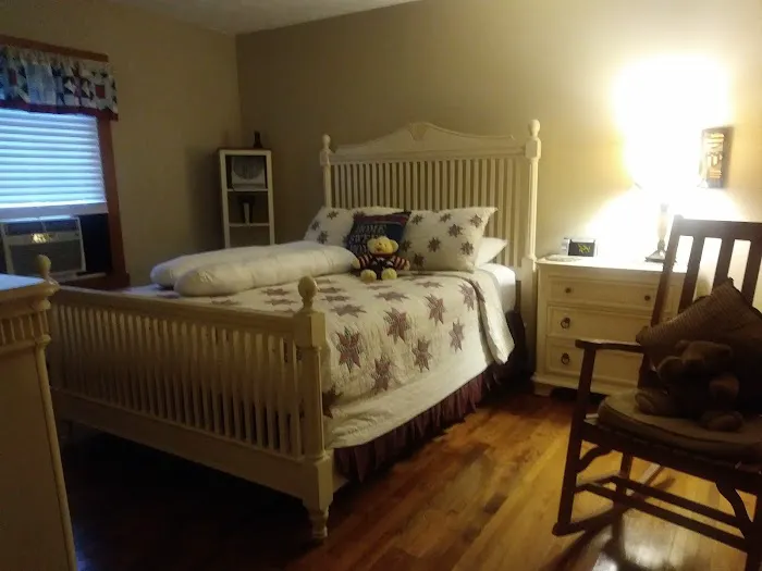 Little Main Street Inn 4