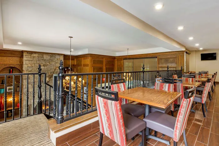 Comfort Suites Boone - University Area 4