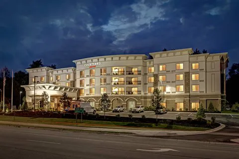 Courtyard Boone 4