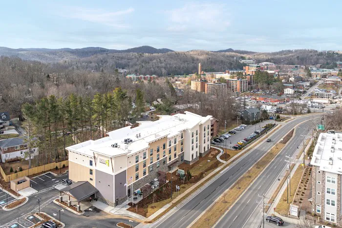 Home2 Suites by Hilton Boone 4
